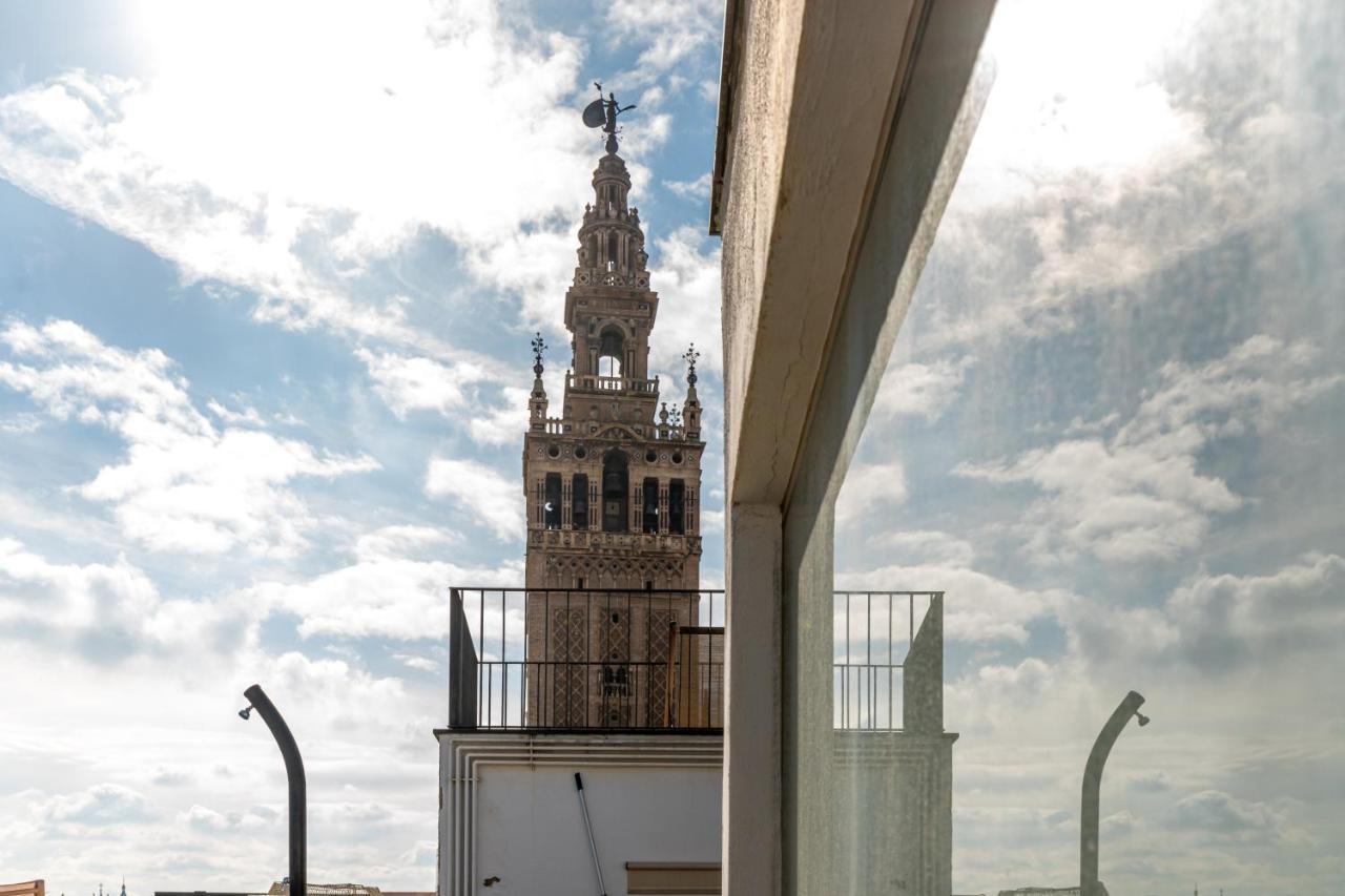 Cathedral Apartment, Upper Floor Apartment Sevilla Exterior foto