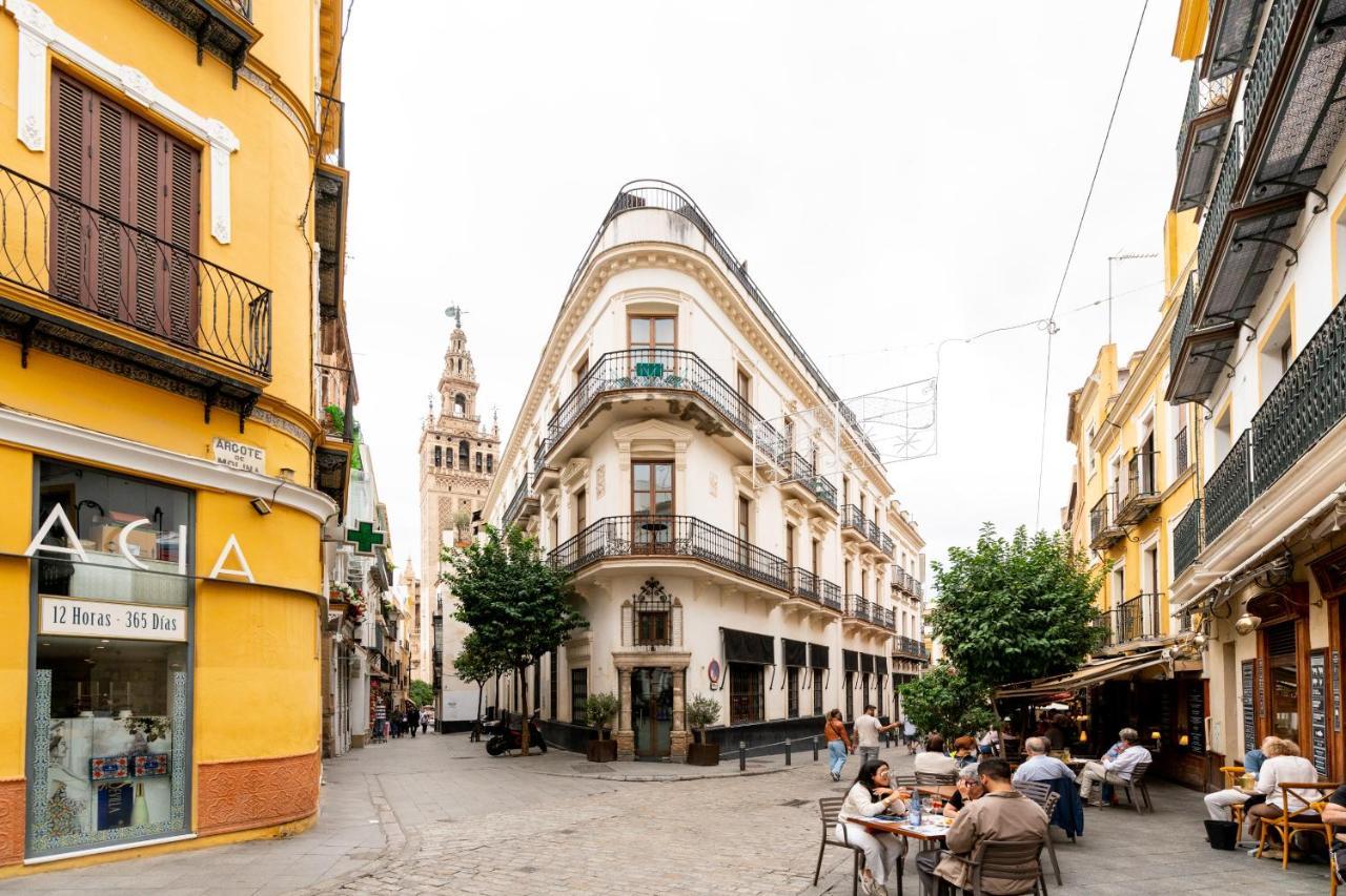 Cathedral Apartment, Upper Floor Apartment Sevilla Exterior foto
