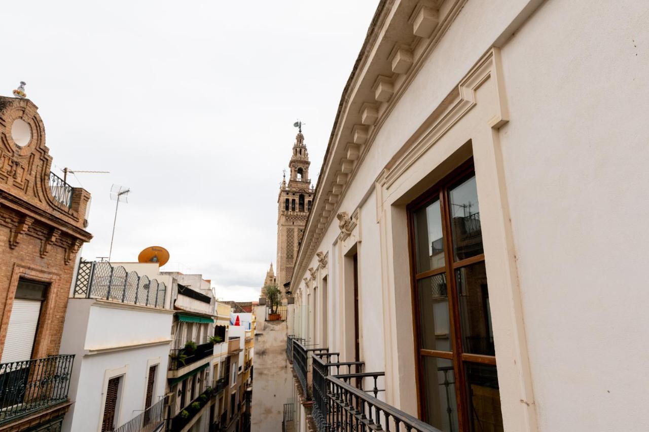 Cathedral Apartment, Upper Floor Apartment Sevilla Exterior foto