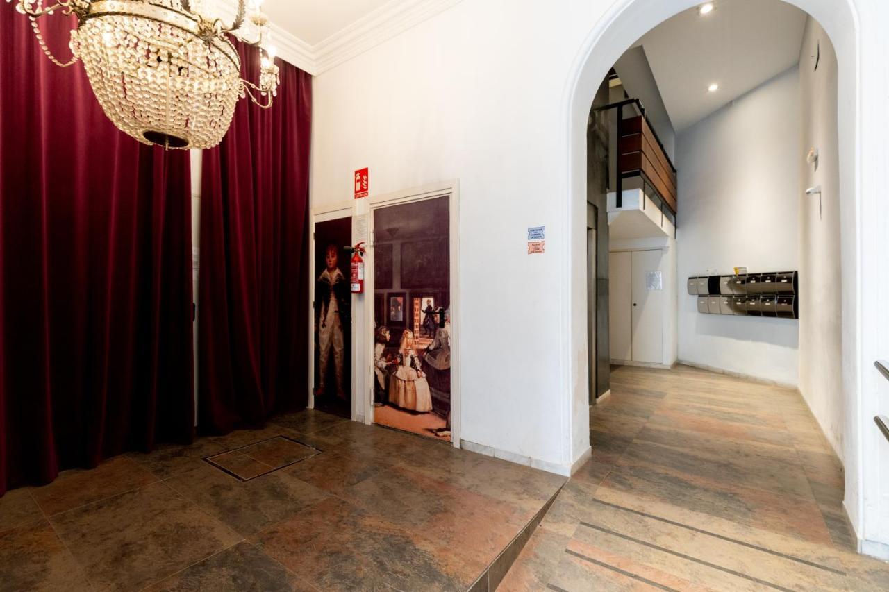 Cathedral Apartment, Upper Floor Apartment Sevilla Exterior foto