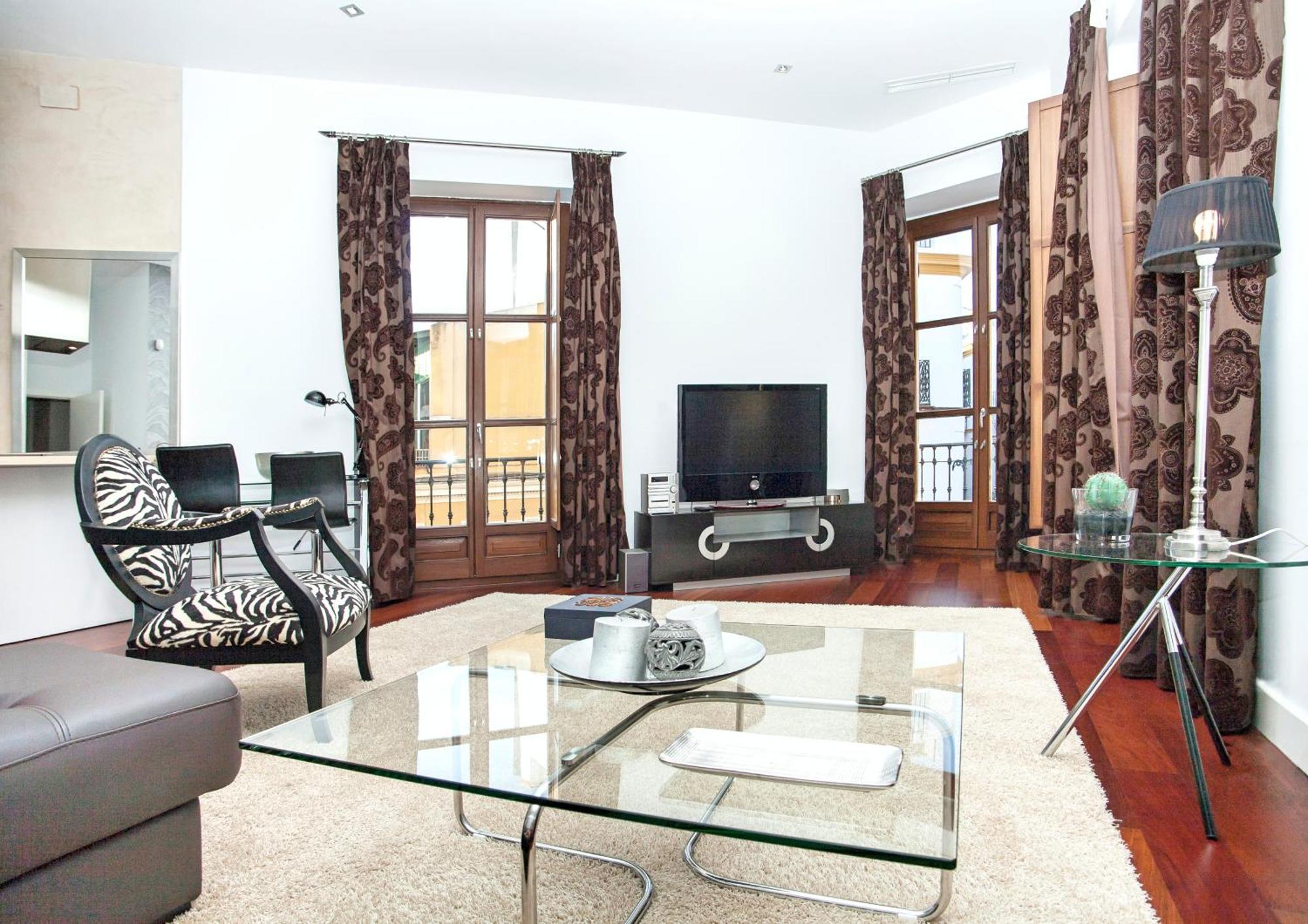 Cathedral Apartment, Upper Floor Apartment Sevilla Exterior foto