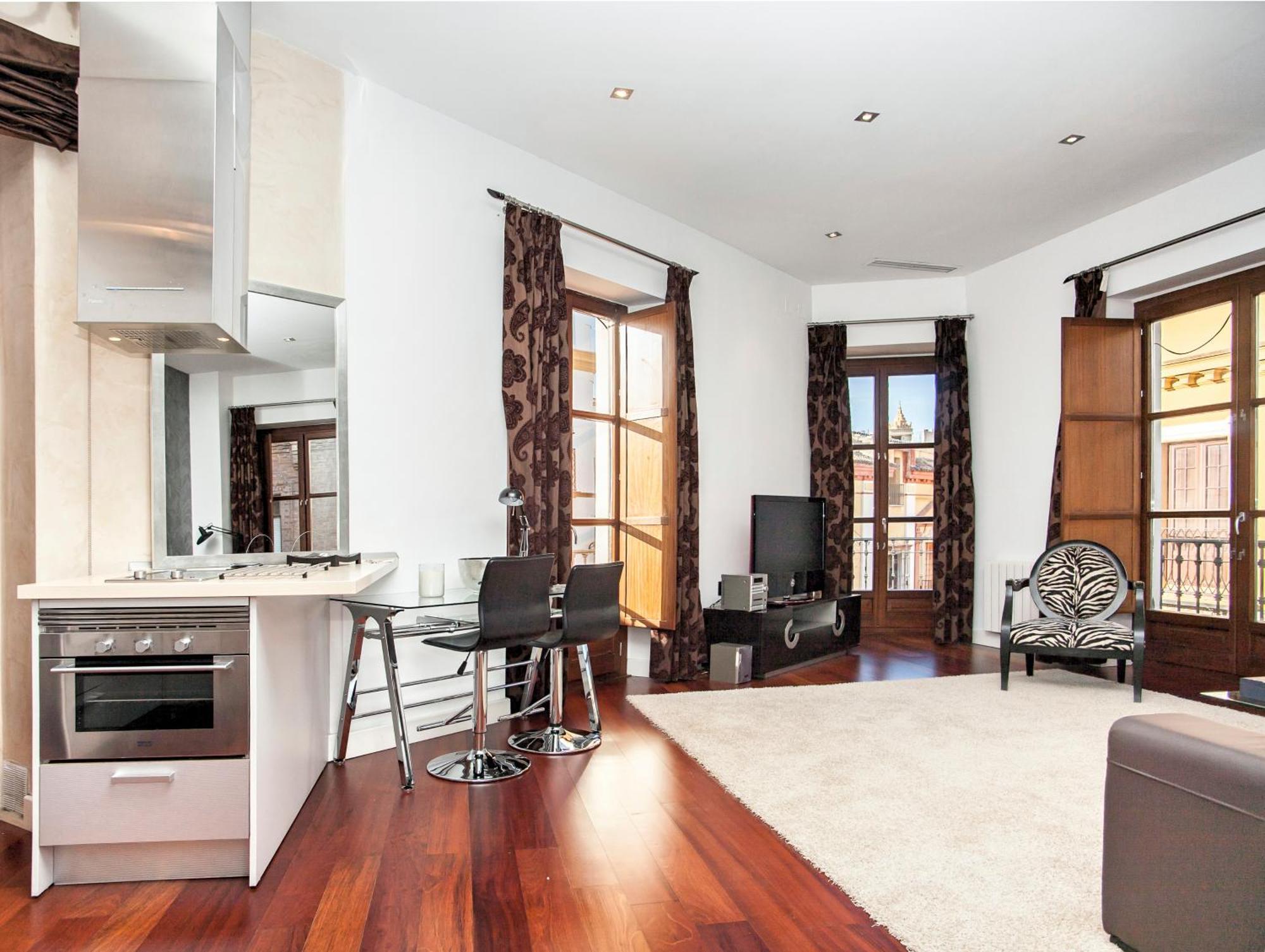 Cathedral Apartment, Upper Floor Apartment Sevilla Exterior foto