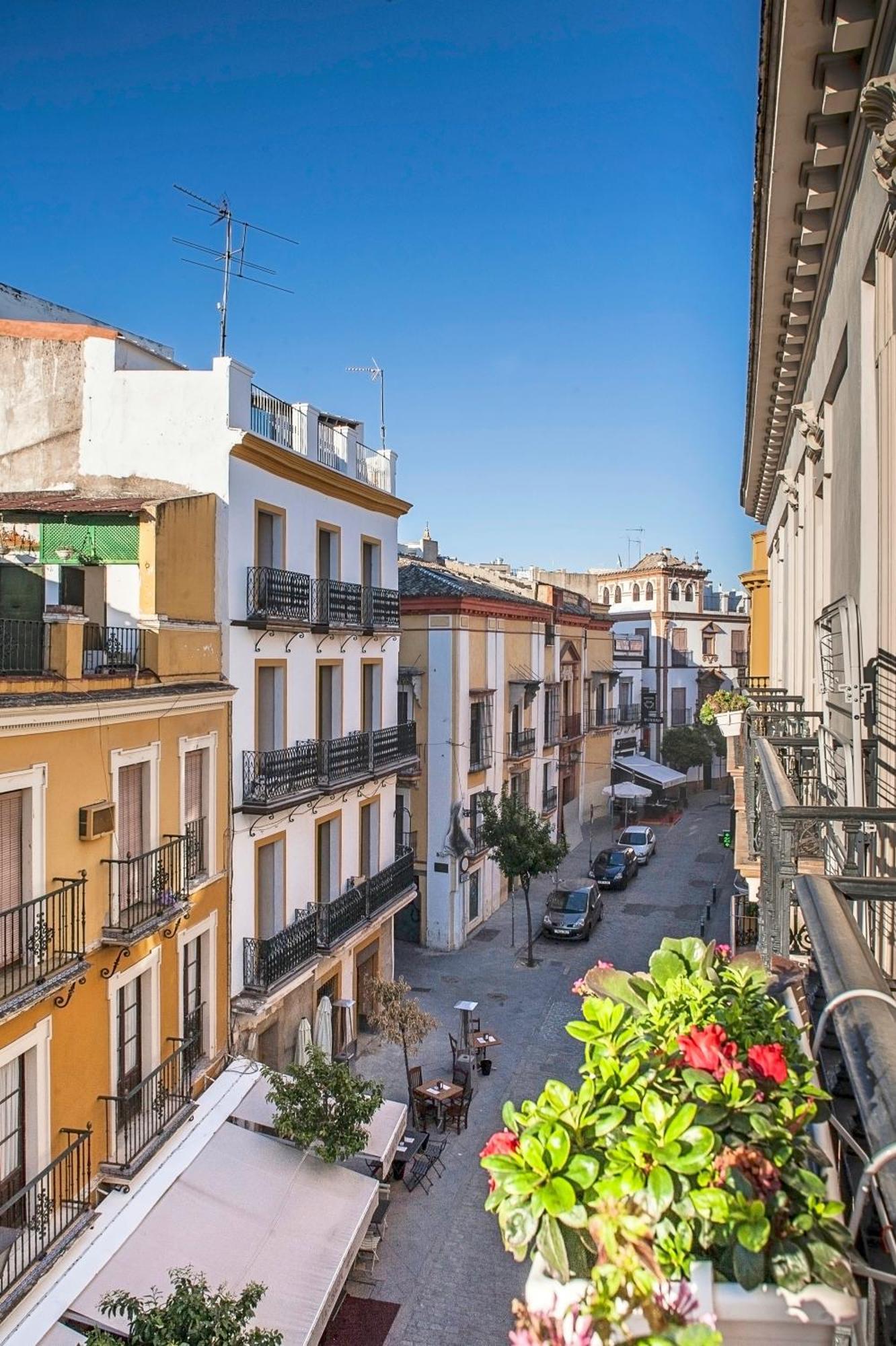 Cathedral Apartment, Upper Floor Apartment Sevilla Exterior foto