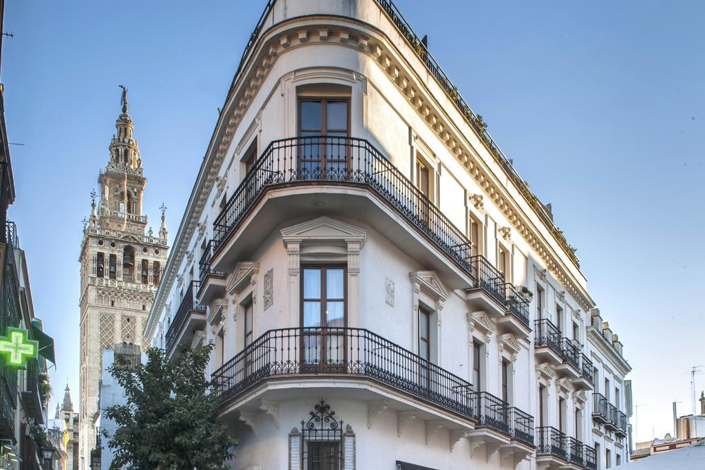 Cathedral Apartment, Upper Floor Apartment Sevilla Exterior foto