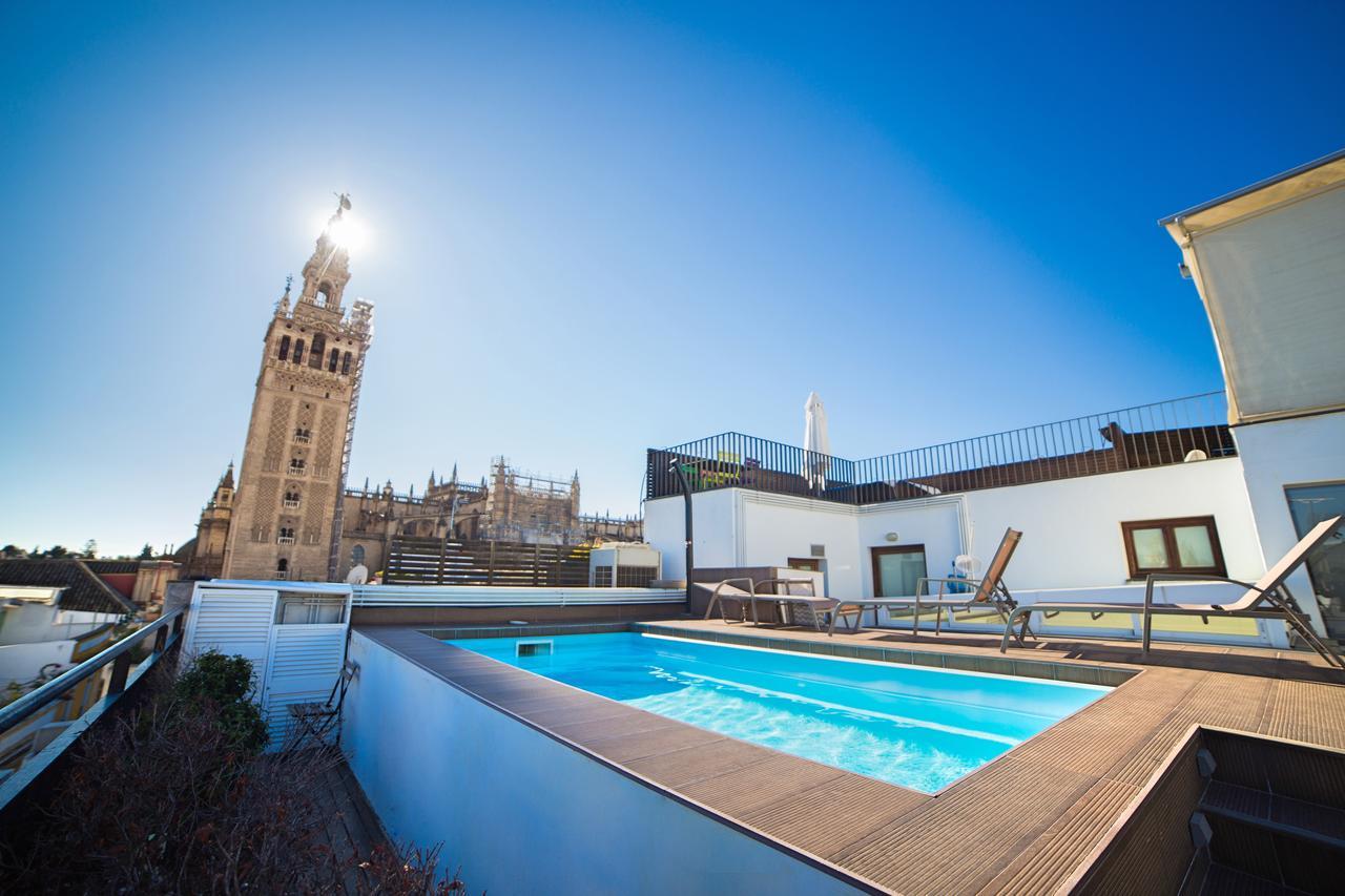 Cathedral Apartment, Upper Floor Apartment Sevilla Exterior foto