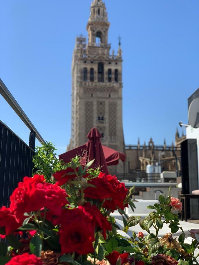 Cathedral Apartment, Upper Floor Apartment Sevilla Exterior foto